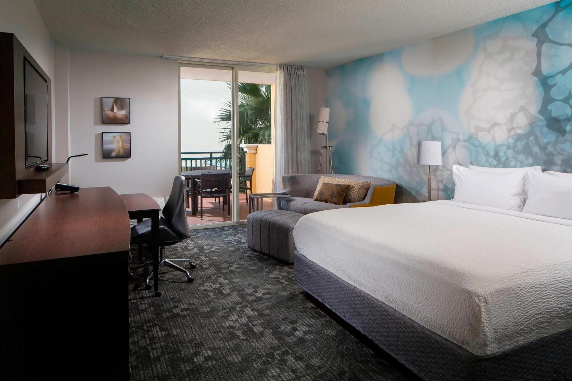 Отель Courtyard Miami Dadeland Glenvar Heights Экстерьер фото